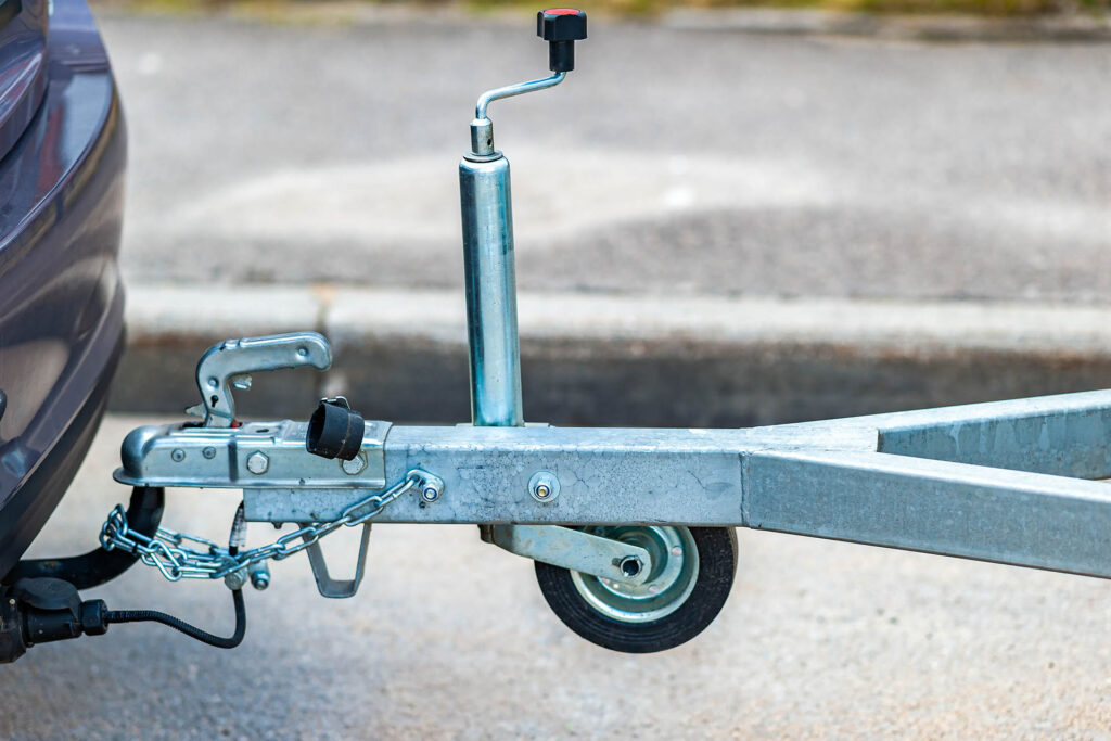 Trailer,Coupling,Device,For,Towing,A,Trailer,By,A,Passenger