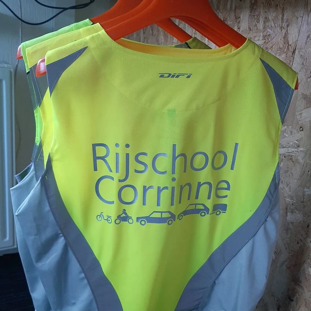 Rijschool Corrinne ()